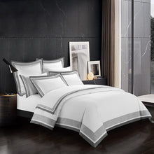 Load image into Gallery viewer, 100% Egyptian Cotton Sateen Luxury 400TC Frame Patchwork zipper Closure bedding set